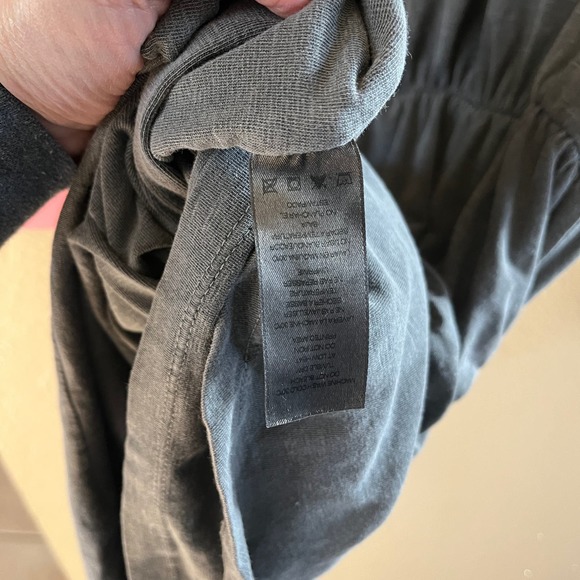 NEW Sundry Shirred mini dress - Picture 4 of 8